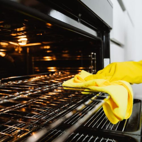 how-to-clean-an-oven